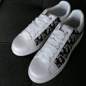 Men's and women's shoes with high soles